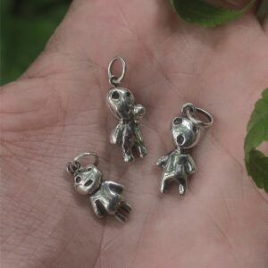 Espiritos da floresta Princesa Mononoke Koda Joias Pingente Personalizado Anime Estudio Ghibli Arte Pingente Mononoke Prata 950 Anime Manga Hayao Miyazaki Joia artesanal Joia de família Presente original Frete grátis Garantia vitalícia Kodamas Certificado de autenticidade Flanela mágica Impressos Adesivos